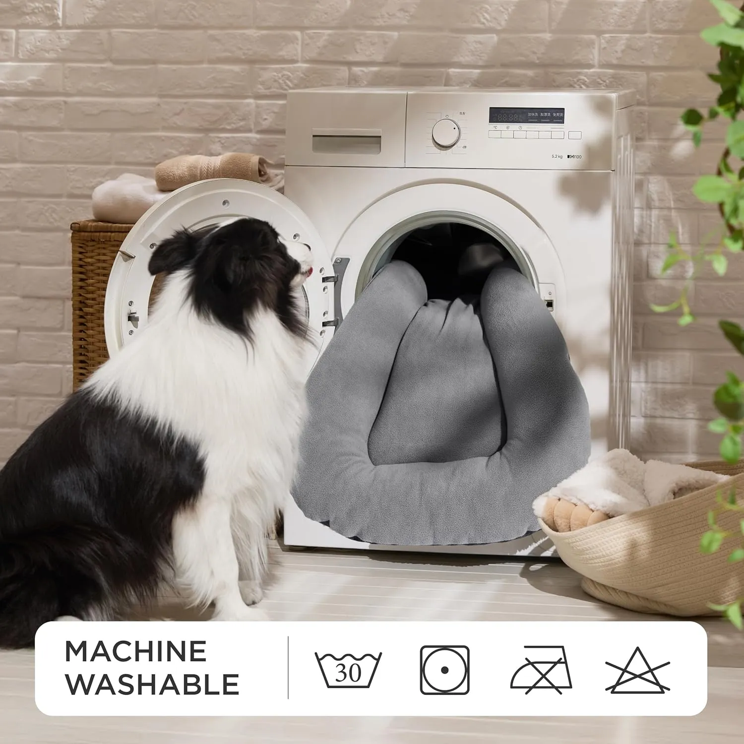 Bedsure Washable Dog Crate Pad for Large Dogs, Flat Puppy Kennel Dog Bed for Crate, Ultra Soft Fleece Pet Sleeping Mat with Non-Slip Bottom, Light Grey 35"x22"